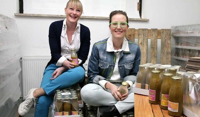 SMOOZUP Gründerinnen Nadine und Nicole Tippelt