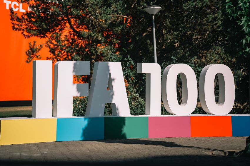 IFA 100 begeisterte Technik Fans im neuen Feel&Look